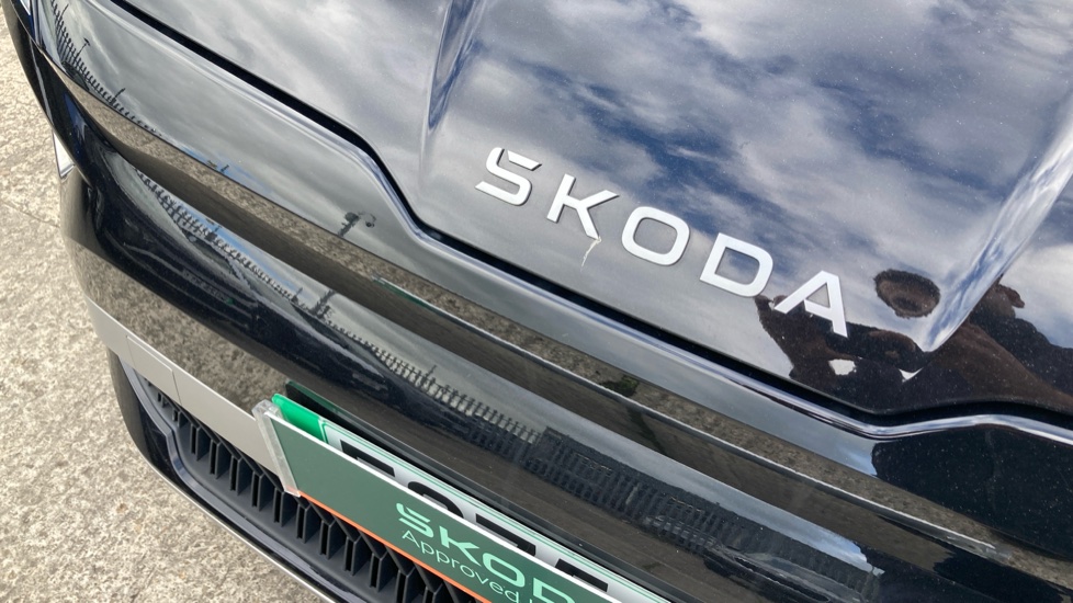 Skoda Enyaq 210kW 85 Edition 82kWh 5dr Auto Electric Estate - Image 25