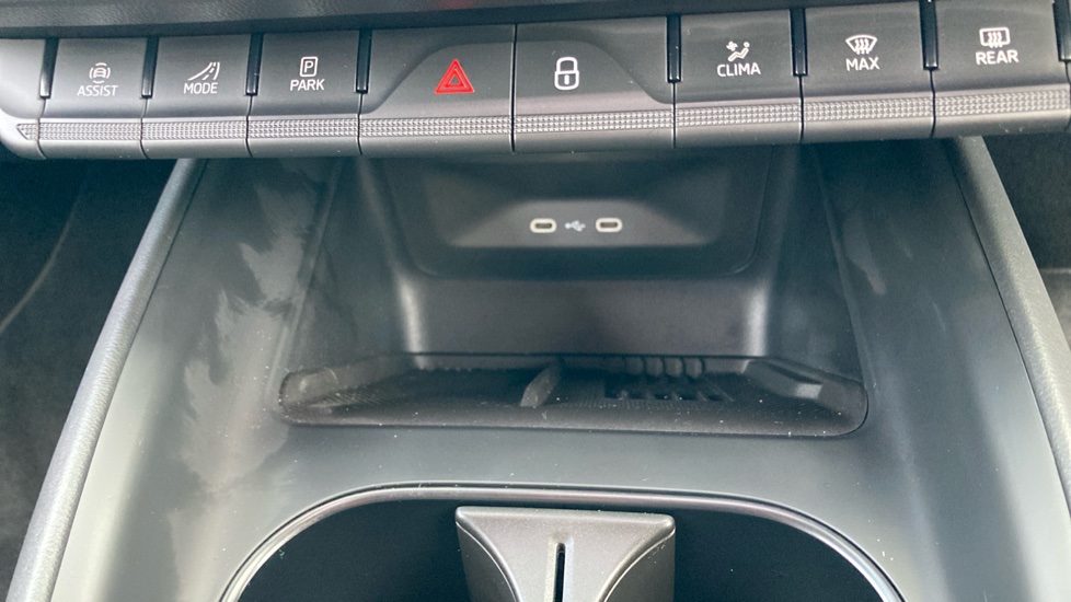 Skoda Enyaq 210kW 85 Edition 82kWh 5dr Auto Electric Estate - Image 32
