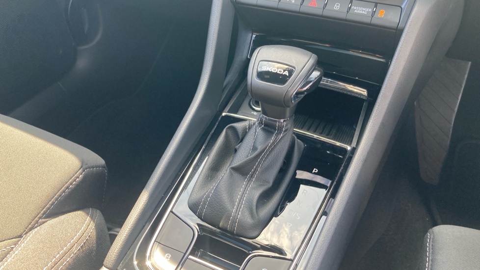 Skoda Karoq 1.5 TSI Sportline Edition 5dr DSG Petrol Estate - Image 14