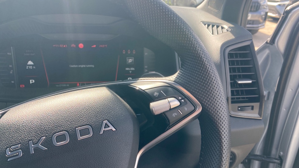 Skoda Karoq 1.5 TSI Sportline Edition 5dr DSG Petrol Estate - Image 18