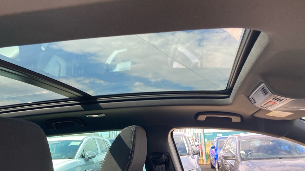 Skoda Karoq 1.5 TSI Sportline Edition 5dr DSG Petrol Estate - Image 35