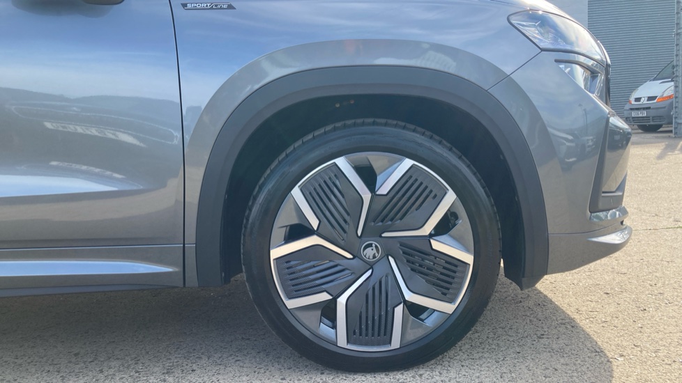 Skoda Kodiaq 1.5 TSI iV 204 SportLine 5dr DSG Estate - Image 5
