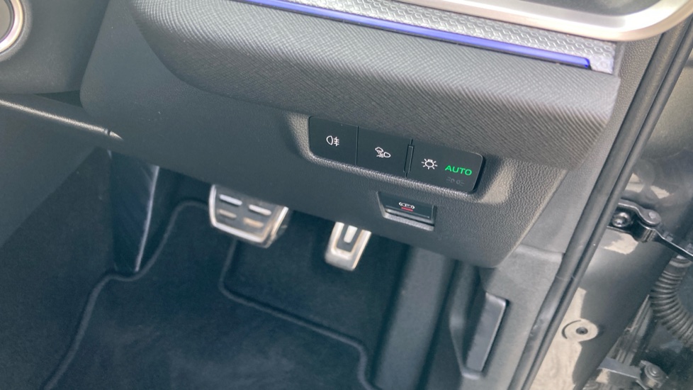 Skoda Kodiaq 1.5 TSI iV 204 SportLine 5dr DSG Estate - Image 32