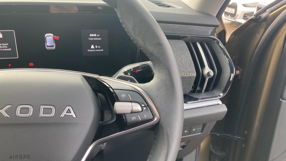 Skoda Kodiaq 1.5 TSI e-TEC SE 5dr DSG [7 Seat] Petrol Estate - Image 18