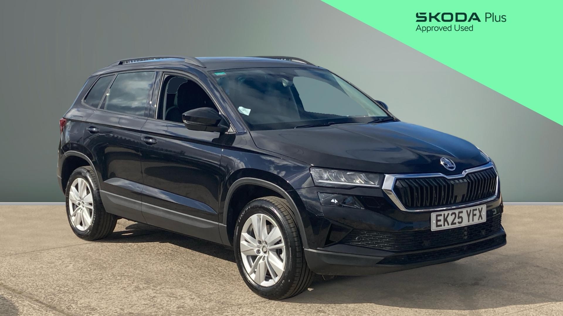 Skoda Karoq listing photo