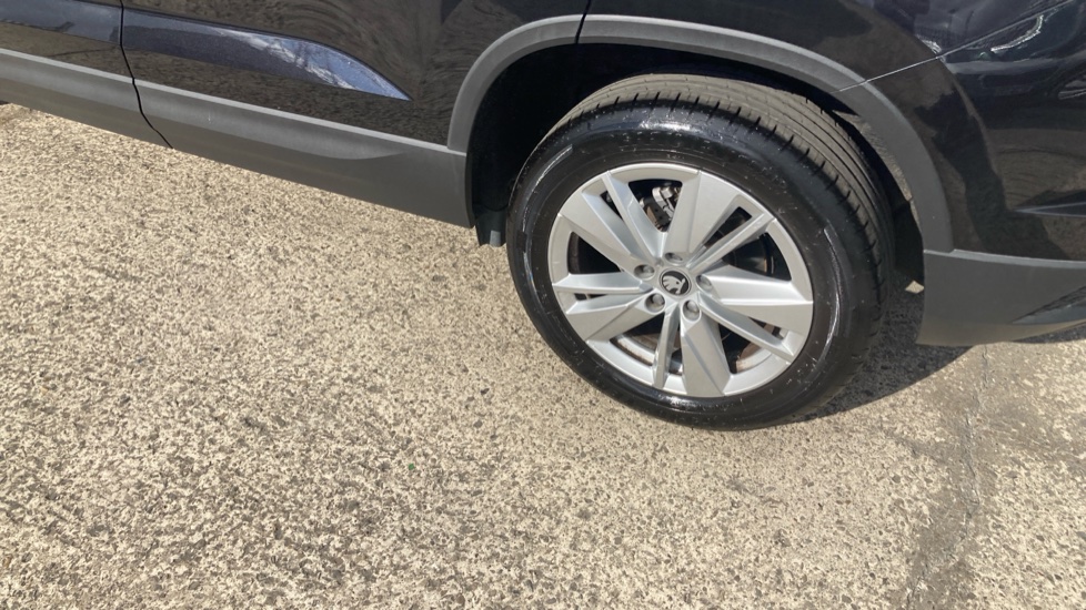 Skoda Karoq 1.5 TSI SE Edition 5dr DSG Petrol Estate - Image 22