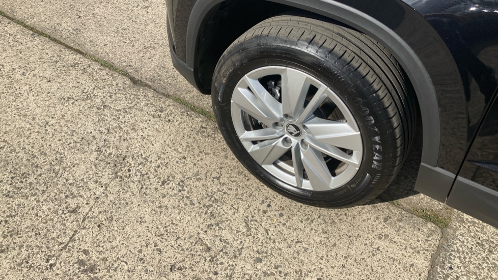 Skoda Karoq 1.5 TSI SE Edition 5dr DSG Petrol Estate - Image 23