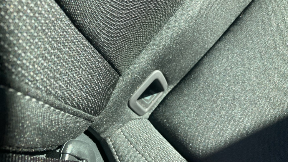 Skoda Karoq 1.5 TSI SE Edition 5dr DSG Petrol Estate - Image 37