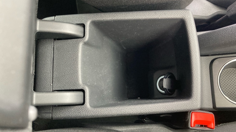 Skoda Fabia 1.0 TSI Design Edition 5dr Petrol Hatchback - Image 40