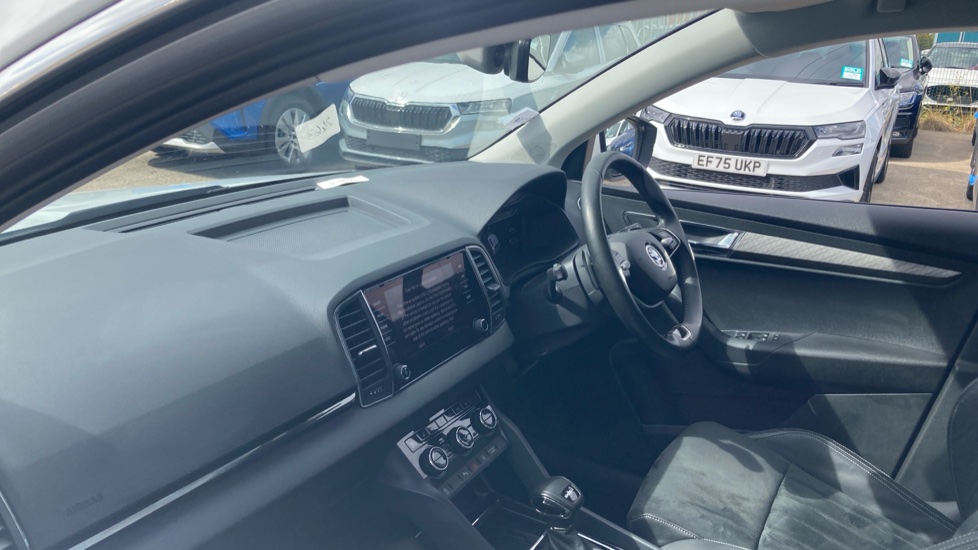 Skoda Karoq 1.5 TSI SE L 5dr DSG Petrol Estate - Image 2