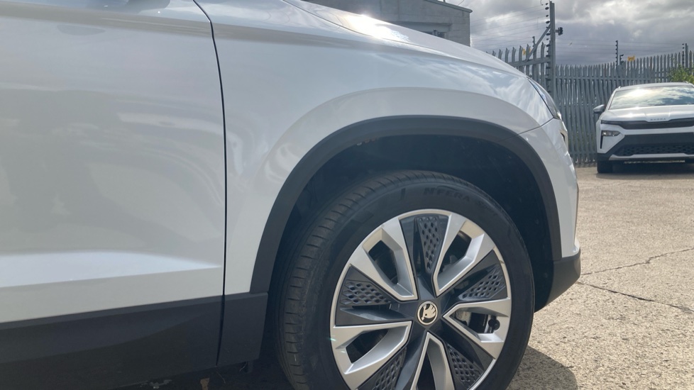 Skoda Karoq 1.5 TSI SE L 5dr DSG Petrol Estate - Image 5