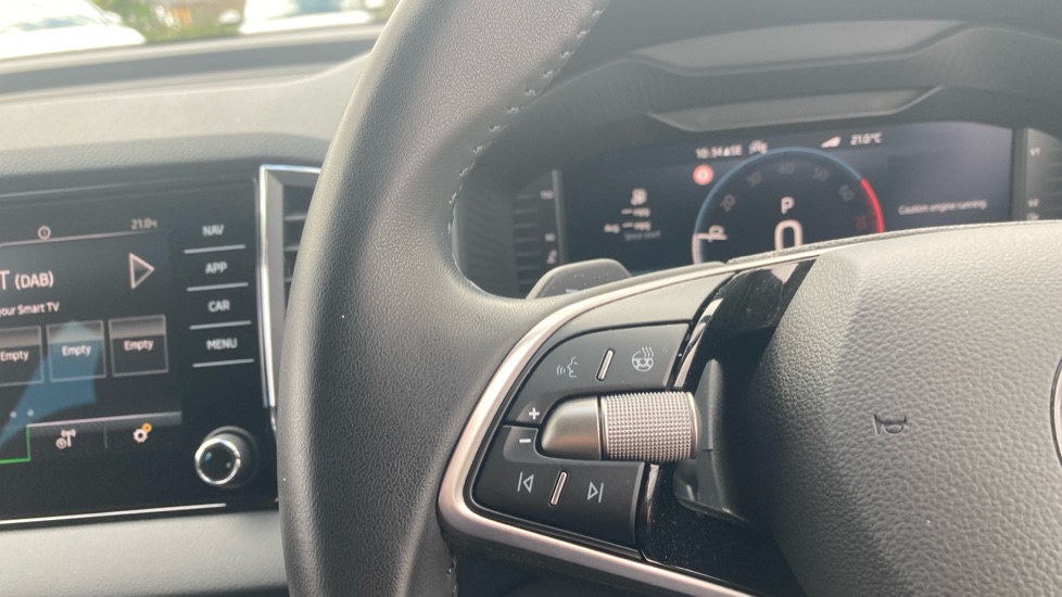 Skoda Karoq 1.5 TSI SE L 5dr DSG Petrol Estate - Image 17