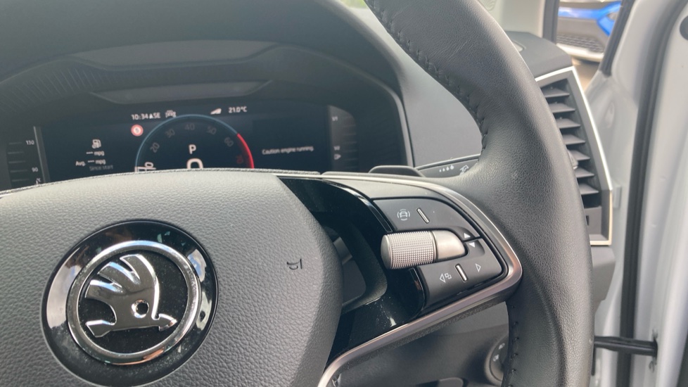 Skoda Karoq 1.5 TSI SE L 5dr DSG Petrol Estate - Image 18