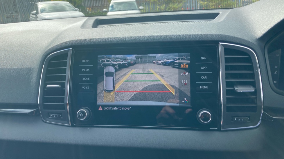 Skoda Karoq 1.5 TSI SE L 5dr DSG Petrol Estate - Image 34