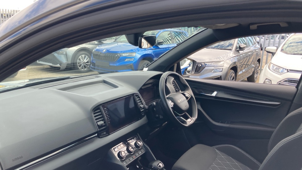 Skoda Karoq 1.5 TSI Sportline Edition 5dr DSG Petrol Estate - Image 2