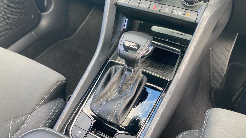 Skoda Karoq 1.5 TSI Sportline Edition 5dr DSG Petrol Estate - Image 14