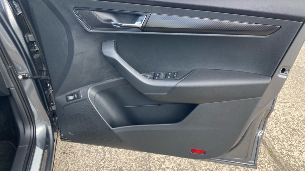 Skoda Karoq 1.5 TSI Sportline Edition 5dr DSG Petrol Estate - Image 19