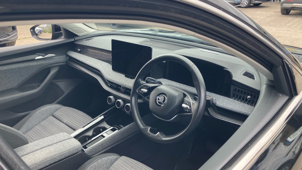 Skoda Superb 1.5 TSI e-TEC SE Technology 5dr DSG Petrol Estate - Image 6