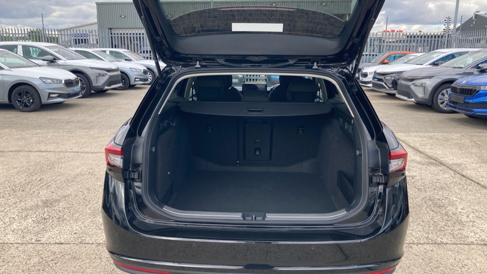 Skoda Superb 1.5 TSI e-TEC SE Technology 5dr DSG Petrol Estate - Image 20
