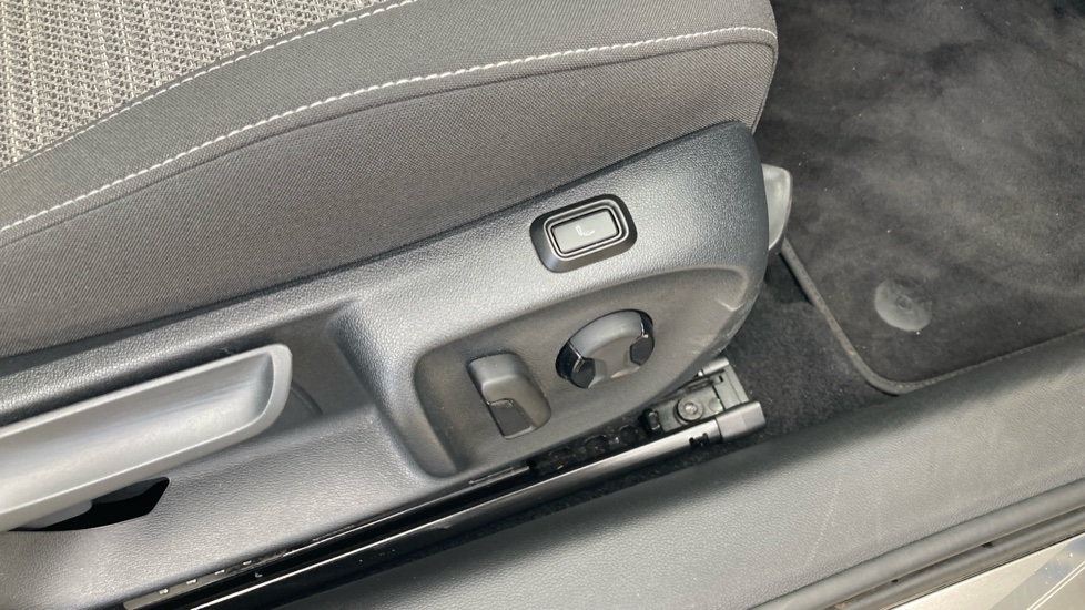 Skoda Superb 1.5 TSI e-TEC SE Technology 5dr DSG Petrol Estate - Image 26