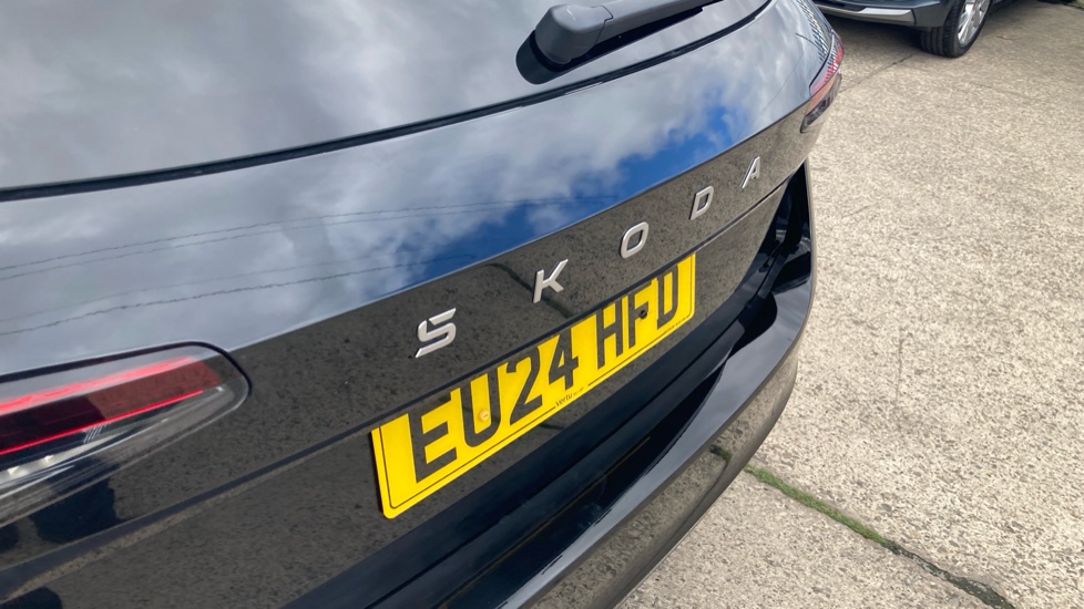 Skoda Superb 1.5 TSI e-TEC SE Technology 5dr DSG Petrol Estate - Image 42