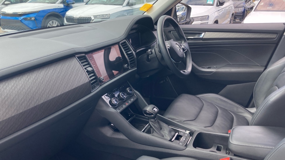 Skoda Kodiaq 1.5 TSI SE L Executive 5dr DSG [7 Seat] Petrol Estate - Image 2