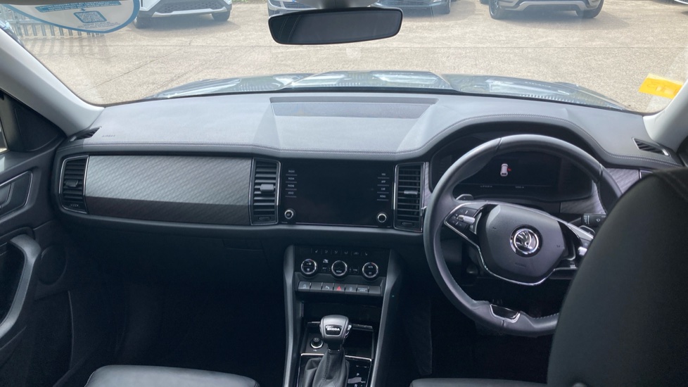 Skoda Kodiaq 1.5 TSI SE L Executive 5dr DSG [7 Seat] Petrol Estate - Image 9