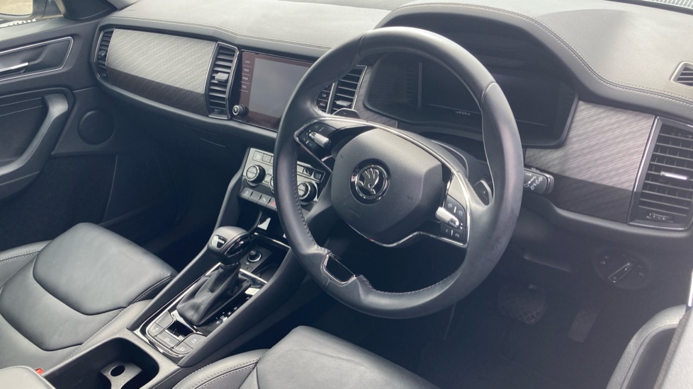 Skoda Kodiaq 1.5 TSI SE L Executive 5dr DSG [7 Seat] Petrol Estate - Image 10