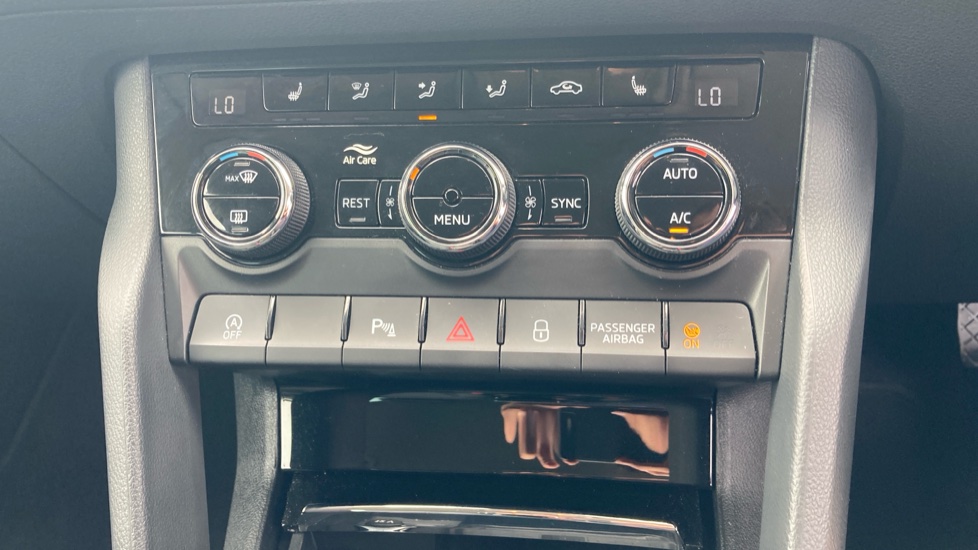 Skoda Kodiaq 1.5 TSI SE L Executive 5dr DSG [7 Seat] Petrol Estate - Image 13
