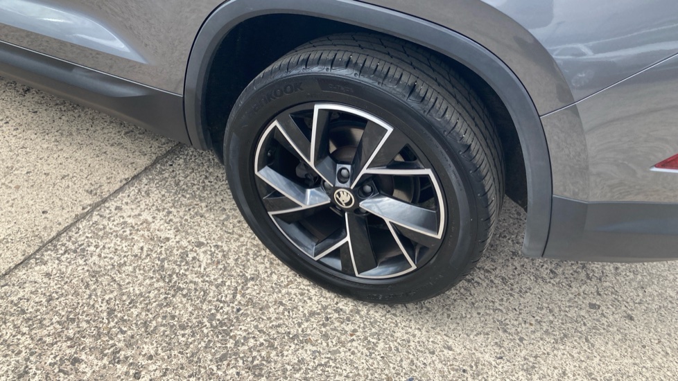 Skoda Kodiaq 1.5 TSI SE L Executive 5dr DSG [7 Seat] Petrol Estate - Image 22