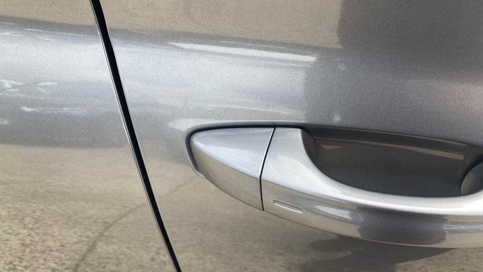 Skoda Kodiaq 1.5 TSI SE L Executive 5dr DSG [7 Seat] Petrol Estate - Image 26