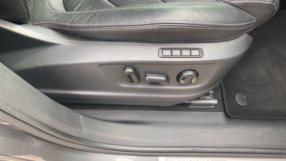 Skoda Kodiaq 1.5 TSI SE L Executive 5dr DSG [7 Seat] Petrol Estate - Image 28