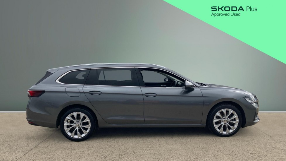 Skoda Superb 1.5 TSI iV SE L DSG 5dr Estate - Image 4