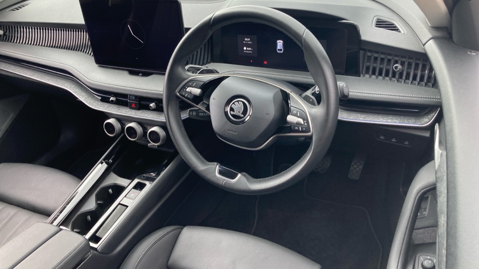 Skoda Superb 1.5 TSI iV SE L DSG 5dr Estate - Image 10