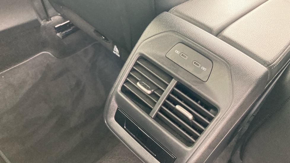 Skoda Superb 1.5 TSI iV SE L DSG 5dr Estate - Image 36