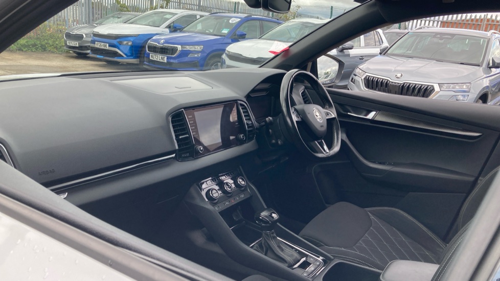 Skoda Karoq 1.5 TSI Sport Line 5dr DSG Petrol Estate - Image 2