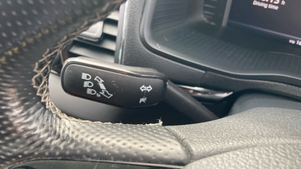 Skoda Karoq 1.5 TSI Sport Line 5dr DSG Petrol Estate - Image 32