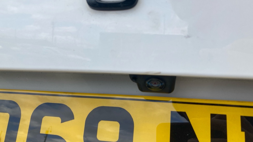 Skoda Karoq 1.5 TSI Sport Line 5dr DSG Petrol Estate - Image 42