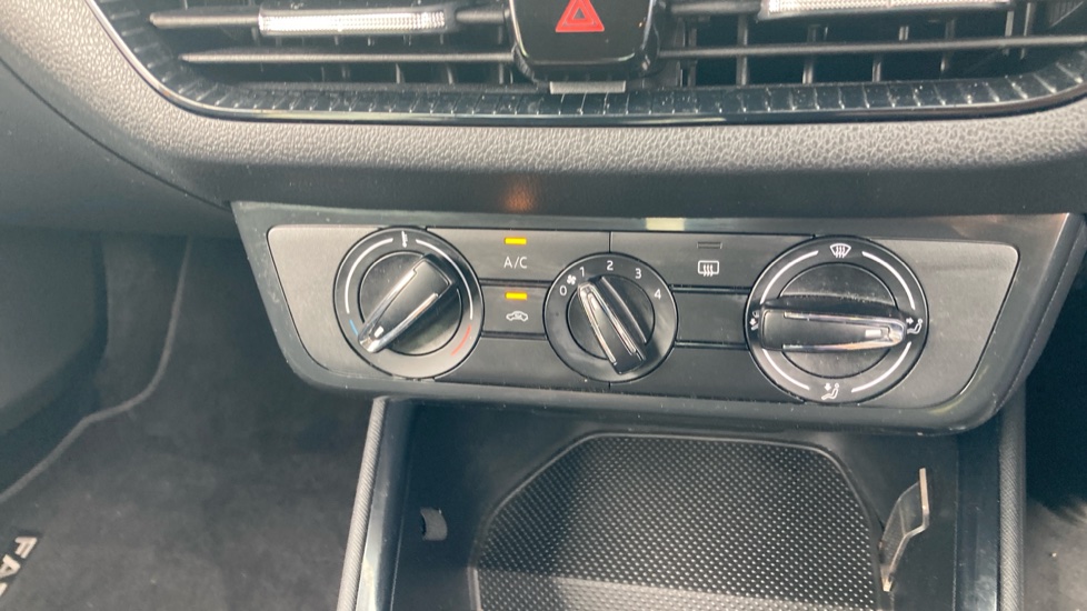 Skoda Fabia 1.0 TSI Colour Edition 5dr Petrol Hatchback - Image 13