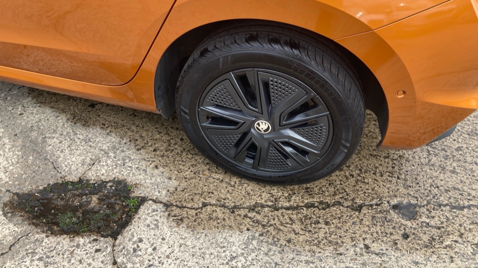 Skoda Fabia 1.0 TSI Colour Edition 5dr Petrol Hatchback - Image 22