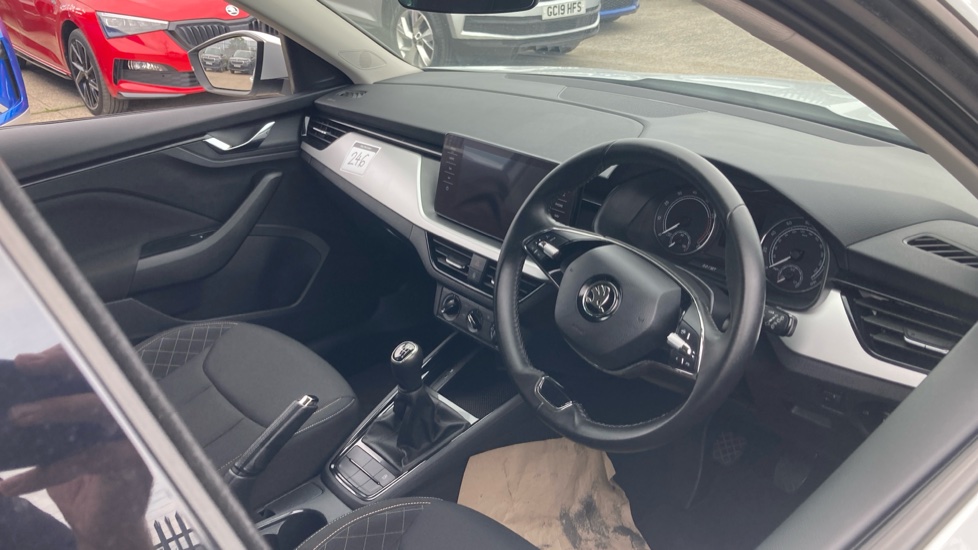 Skoda Kamiq 1.5 TSI SE Drive 5dr Petrol Hatchback - Image 6