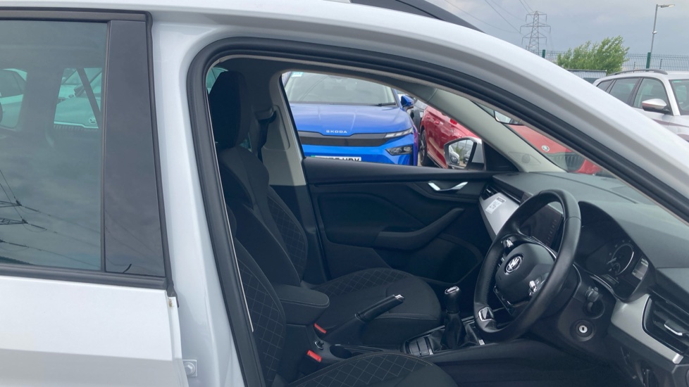 Skoda Kamiq 1.5 TSI SE Drive 5dr Petrol Hatchback - Image 15