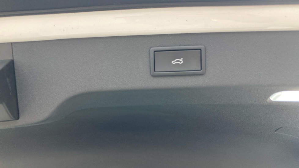 Skoda Enyaq 210kW 85 Edition 82kWh 5dr Auto Electric - Image 40