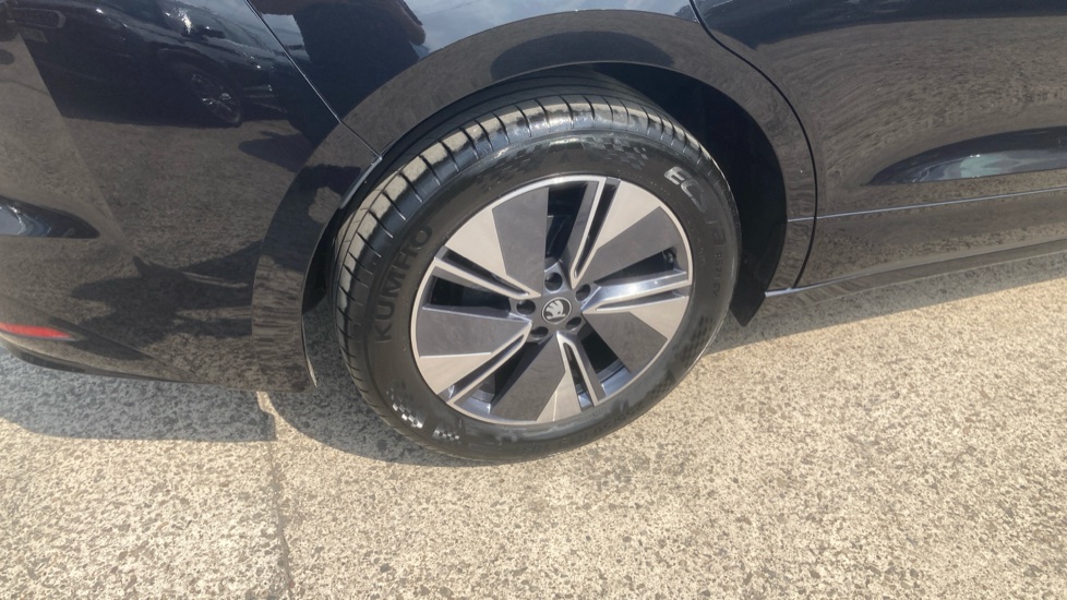 Skoda Enyaq 210kW 85 Edition 82kWh 5dr Auto Electric - Image 21