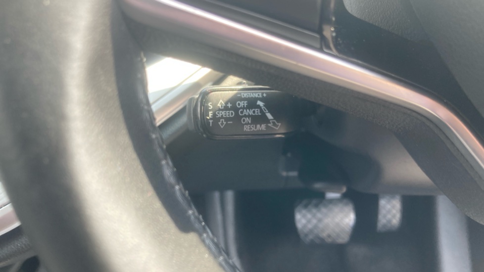 Skoda Enyaq 210kW 85 Edition 82kWh 5dr Auto Electric - Image 29