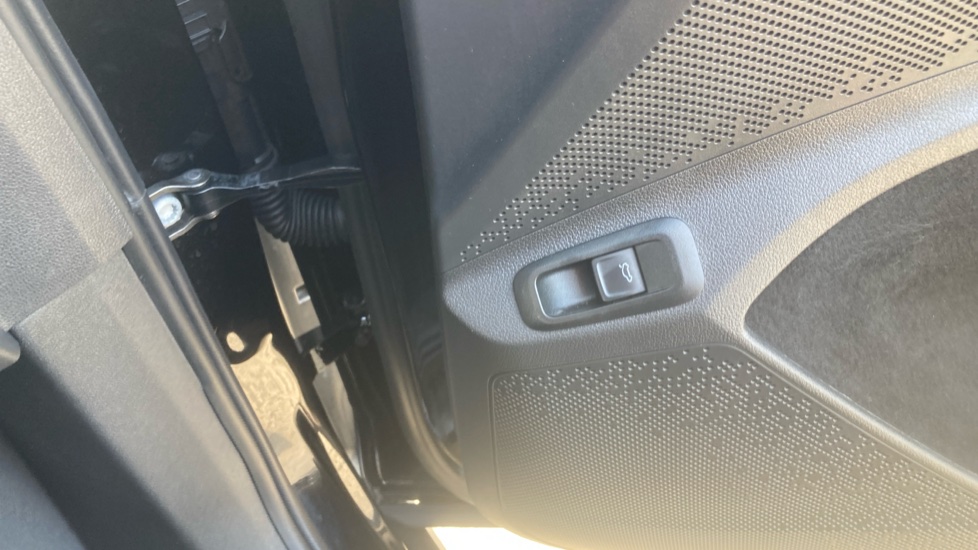 Skoda Enyaq 210kW 85 Edition 82kWh 5dr Auto Electric - Image 35