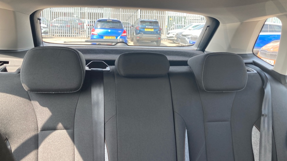 Skoda Kamiq 1.0 TSI 95 SE Edition 5dr Petrol Hatchback - Image 16