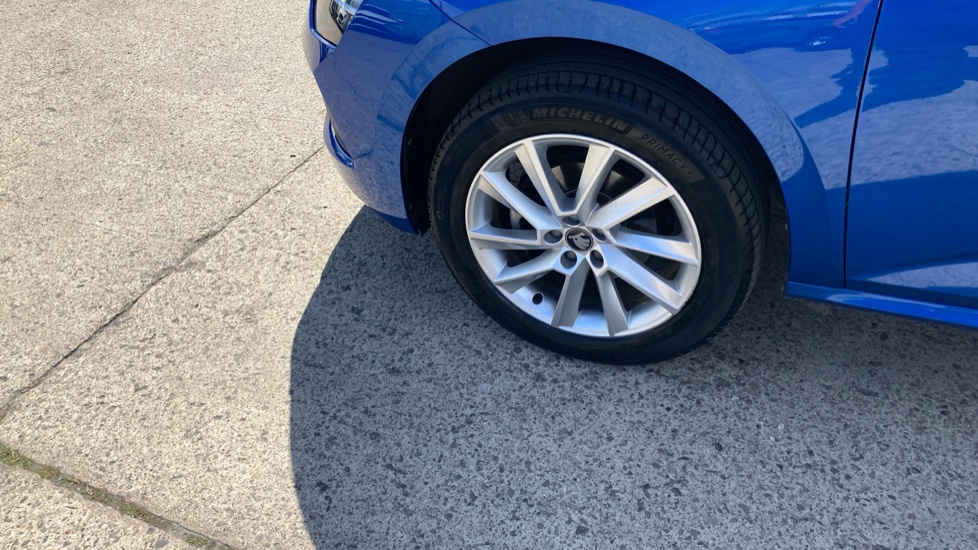 Skoda Kamiq 1.0 TSI SE Edition 5dr DSG Petrol Hatchback - Image 23