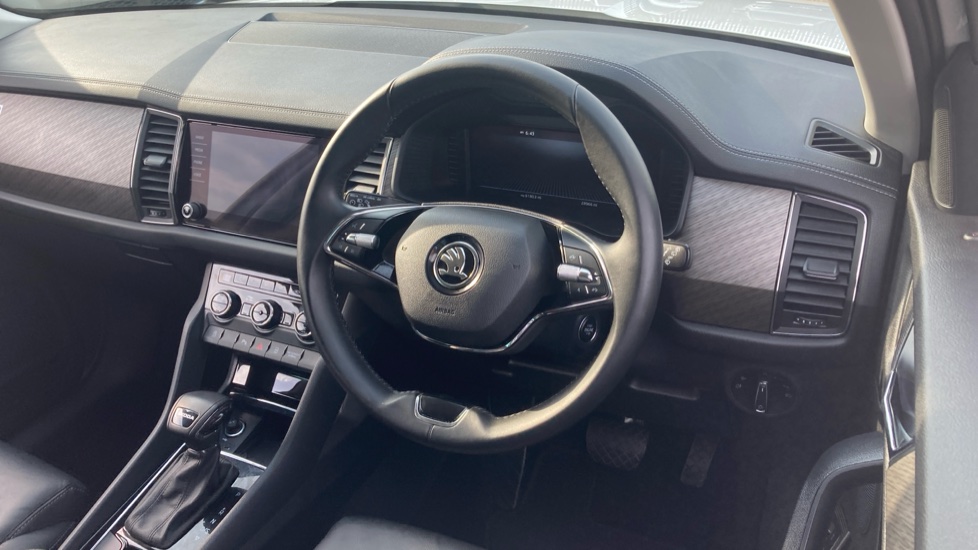 Skoda Kodiaq 1.5 TSI SE L Executive 5dr DSG [7 Seat] Petrol Estate - Image 10