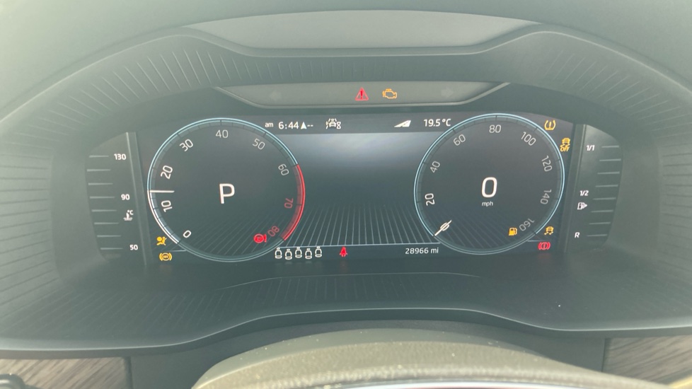 Skoda Kodiaq 1.5 TSI SE L Executive 5dr DSG [7 Seat] Petrol Estate - Image 11